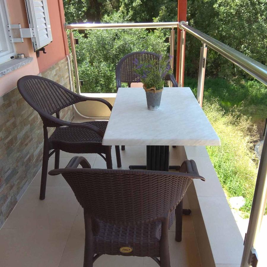 Elena Roza Apartment Mesongí Eksteriør billede